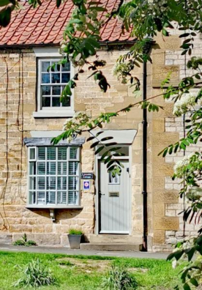 Lavender Cottage, Grade 2 Listed Period Stone Built Cottage In Pickering, North Yorkshire
